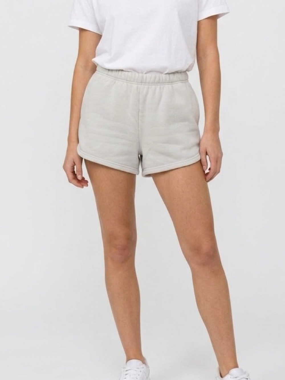 TNA Aritzia CozyAF Fleece Sweatshorts Cream Off White S